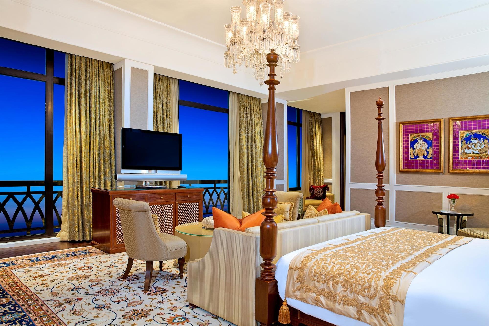 The Leela Palace Τσενάι Εξωτερικό φωτογραφία A suite at the Taj Mahal Palace