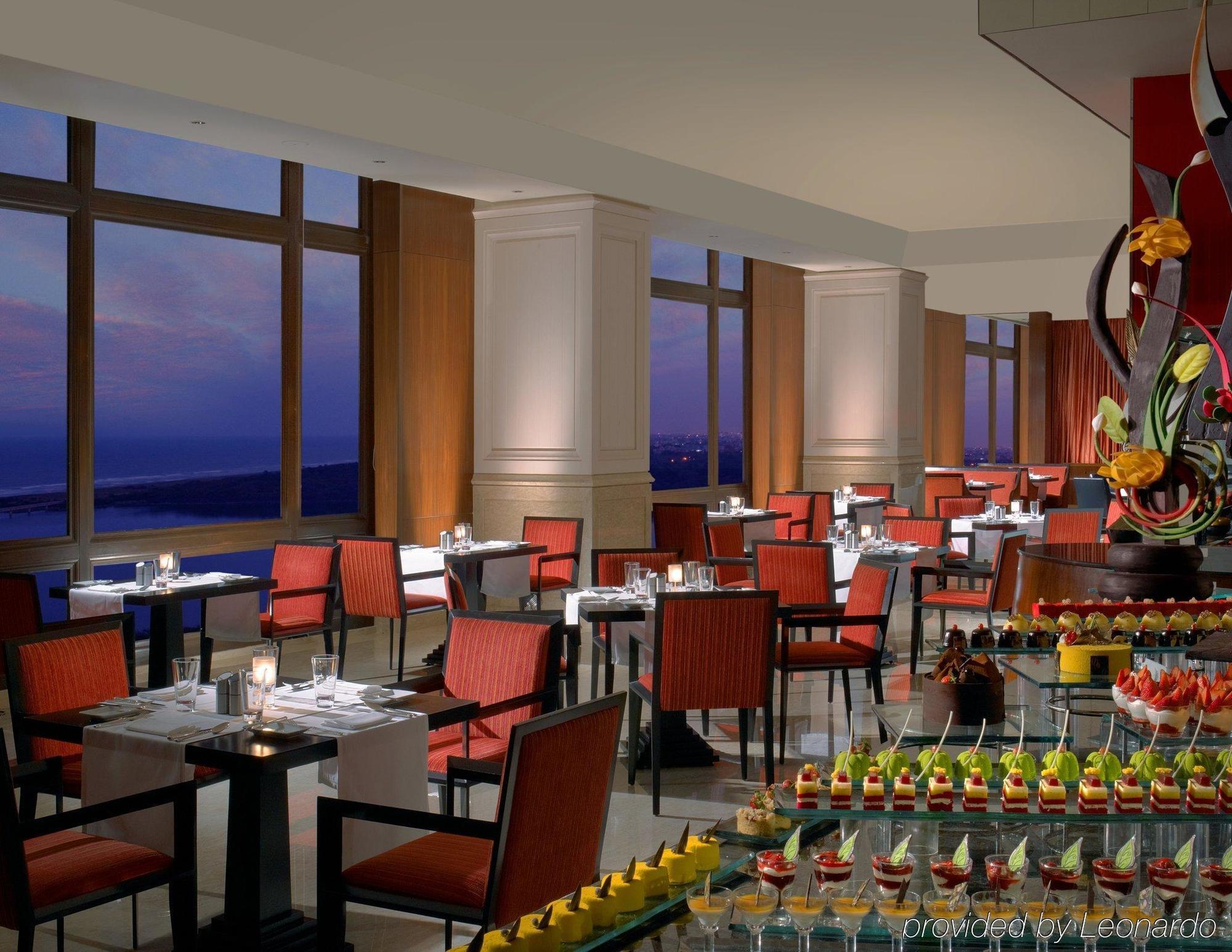 The Leela Palace Τσενάι Εξωτερικό φωτογραφία The restaurant