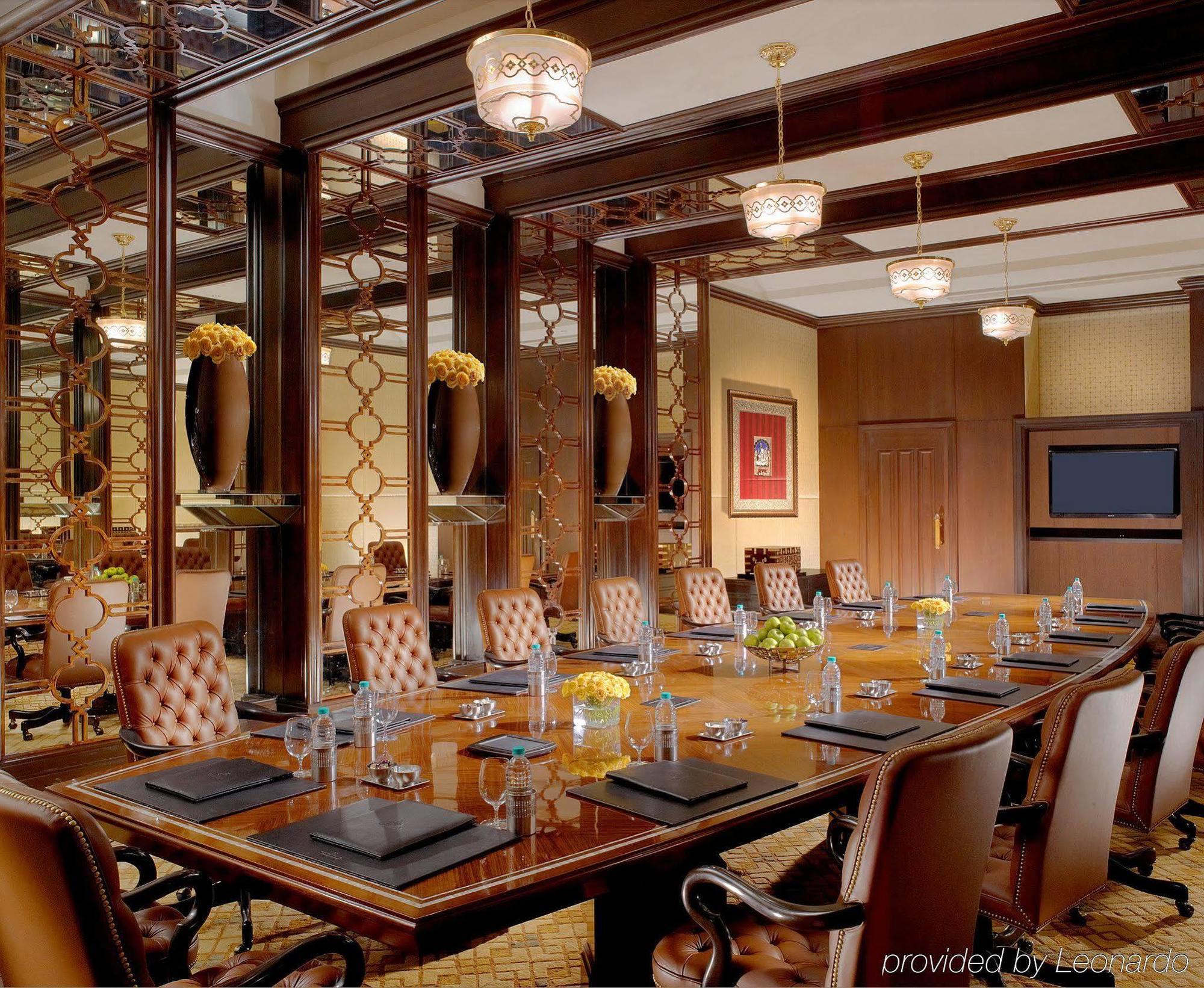 The Leela Palace Τσενάι Εξωτερικό φωτογραφία Boardroom